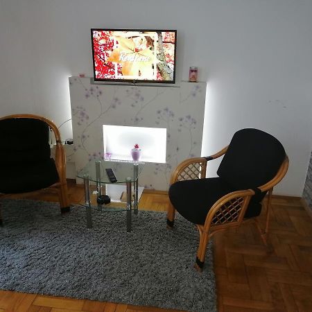 Apartment Aska Belgrad Exterior foto